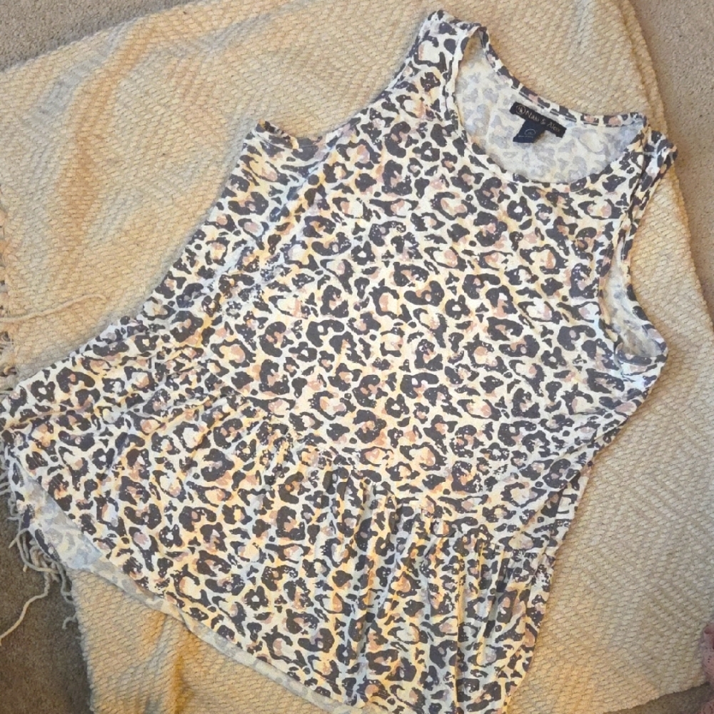 1X Leopard Print Sleeveless Top